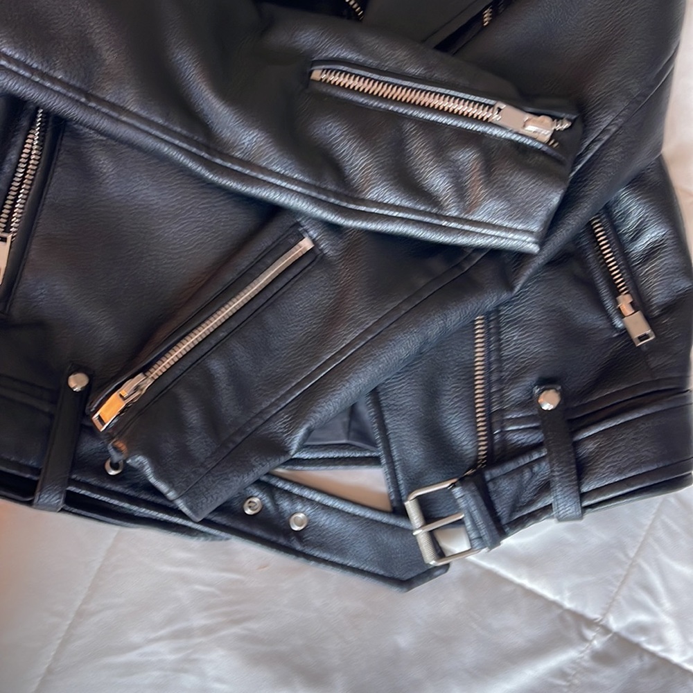 Zara basics xs gorgeous Black leather women’s coat jacket with zippers - Picture 4 of 6